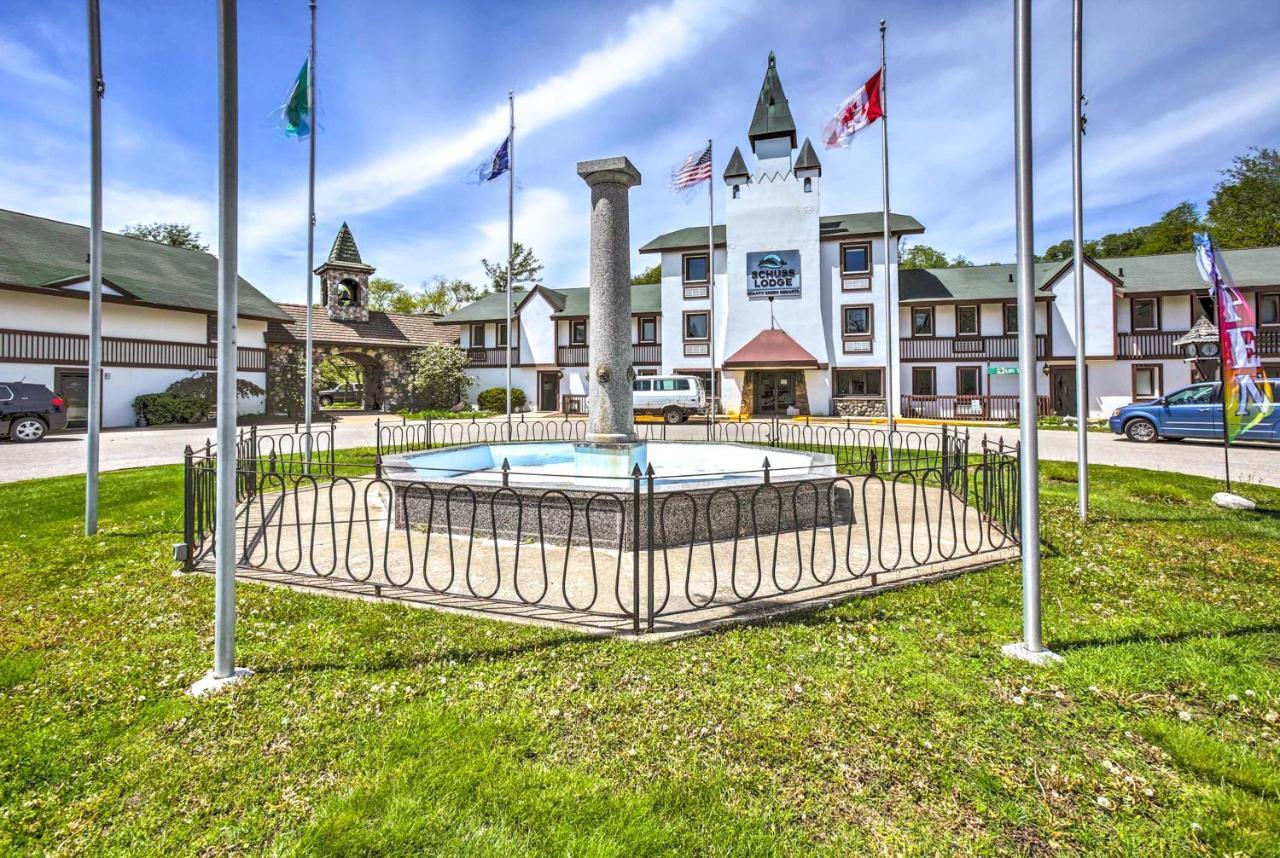Bellaire Resort Condo Ski, Tube, Explore! 외부 사진